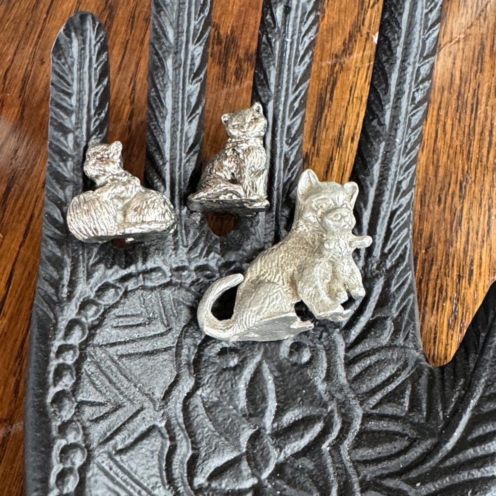 Vintage pewter cats miniature